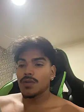 Stripchat Nude Webcam of pretoboom14