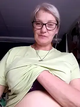 Stripchat Adult Webcam of irinamaux
