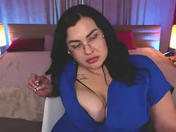 Stripchat Adult Video Chat of MiaCoollins