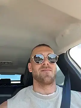 Stripchat Sex Cam of trainwithme
