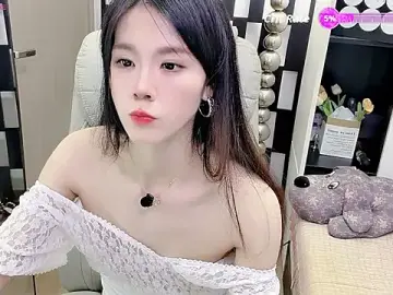 Stripchat Adult Webcam of Yueyue-MM