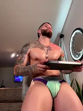 Stripchat Best live sex cam show of Frank_Farrell