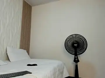 Stripchat Live Sex of zarablaze03