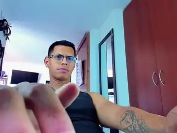 Stripchat Live Sex of _John_Boy_