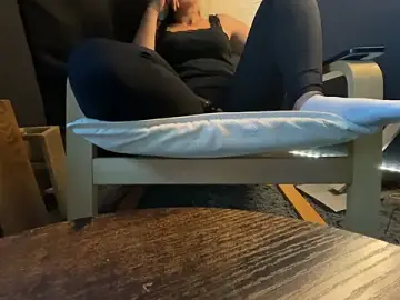 Stripchat Free Porn Cam of aleexii_s