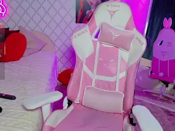 Stripchat Adult Webcam of Curious_Lily