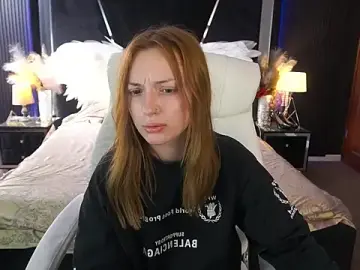 Stripchat Free Porn Cam of LizzaMoonn