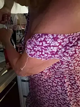 Stripchat Live Sex Cam of phryna@xh