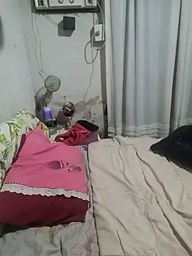 Stripchat Sex Cam of Cristotoza