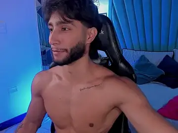 Stripchat Watch Live Sex Cams of Emmet_CollinsJS