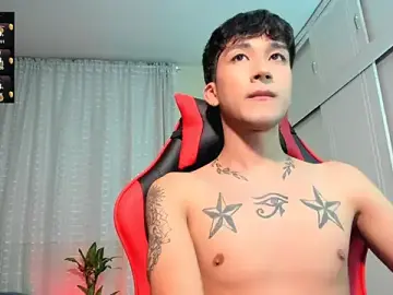 Stripchat Free Live Porn of tom_Howard