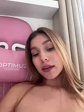 Stripchat Free Porn Cam of Nikii__