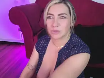 Stripchat Free Porn Cam of Isabella_lt