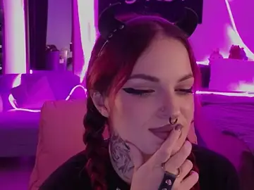 Stripchat Sex Cam of BratzieDarsie