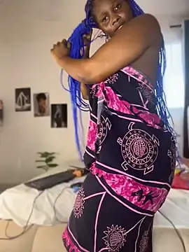 Stripchat Adult Webcam of t-Booty_risky_