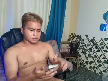 Stripchat Watch Live Sex Cams of Asian_jayeel