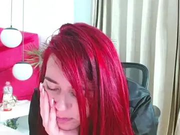 Stripchat Live Sex Cam of Sophie_ponce