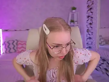 Stripchat Free Live Porn of EmilySunshineS