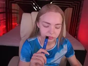 Stripchat Live Sex Cam of EmilySunshineS