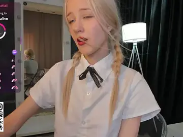 Stripchat Best Webcam of Anellyball