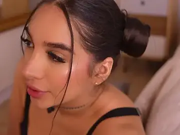 Stripchat Best Webcam of lyrabellini