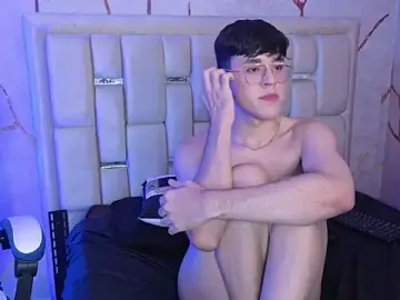 Stripchat Best live sex cam show of Tom_Parker_