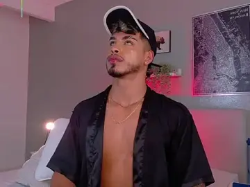 Stripchat Private Sex Chat of Ken-boy_