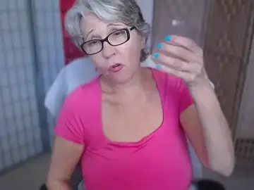 Stripchat Watch Live Sex Cams of petradaniels