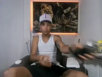Stripchat Free Porn Cam of badboy_master