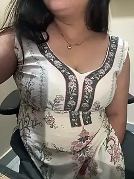 Stripchat Adult Webcam of -Simii