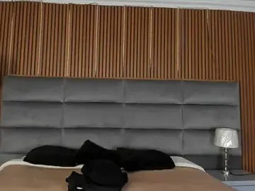 Stripchat Sex Cam of Eli_Sanders