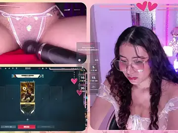 Stripchat Live Sex Cam of RossieGamer