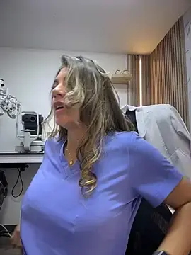 Stripchat Free Porn Cam of alicee16