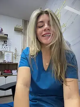 Stripchat Free Porn Cam of alicee16