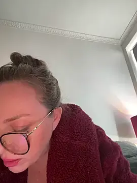 Stripchat Sex Cam of FemDom_RubyKnightXXO