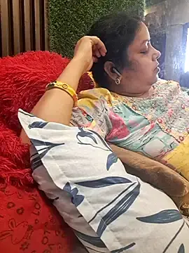 Stripchat Sex Cam of SHANVII