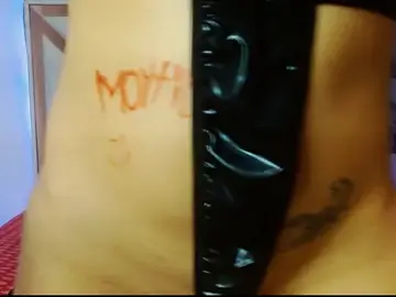 Stripchat Live Sex Cam of morticia69cs
