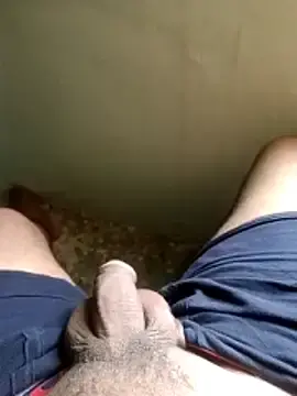 Stripchat Sex Cam of YourBoy_Vardan