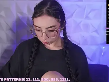 Stripchat Sex Cam of zara_bliss