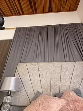 Stripchat Live Porn of emilyrojas