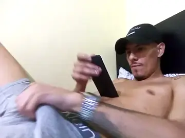 Stripchat Live Sex Cam of lok2321