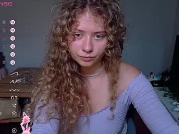 Stripchat Free Porn Cam of Milounee