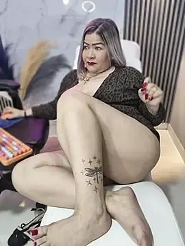 Stripchat Adult Webcam of Dalessa_Bigtits