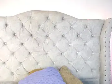 Stripchat Free Porn Cam of Violet_Collins1