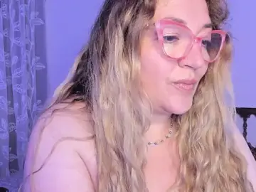 Stripchat Free Live Porn of Naty_Mature_