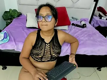 Stripchat Adult Video Chat of azul_moonn