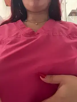 Stripchat Free Live Porn of Nahomy_benet