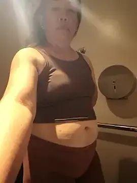Stripchat Free Porn Cam of yensexy45