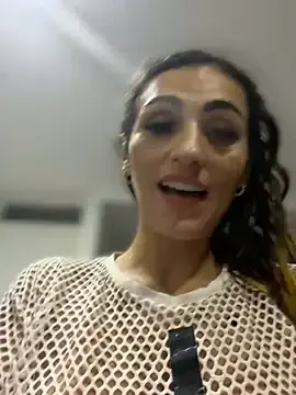 Stripchat Free Porn Cam of Samantha_bigboobs