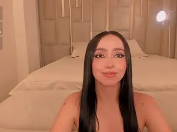 Stripchat Live Sex Cam of PaulineSanz